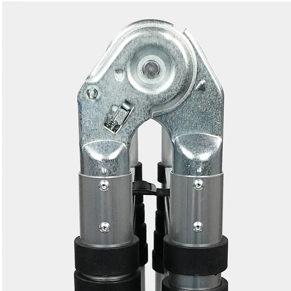 ESC009PM 001 UN DSC00495 GRIS